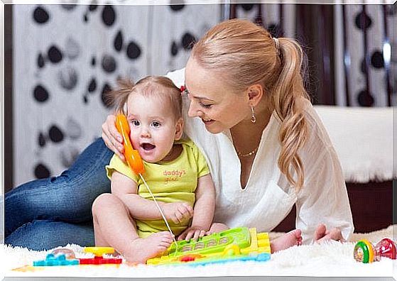 How to encourage the baby to start talking?