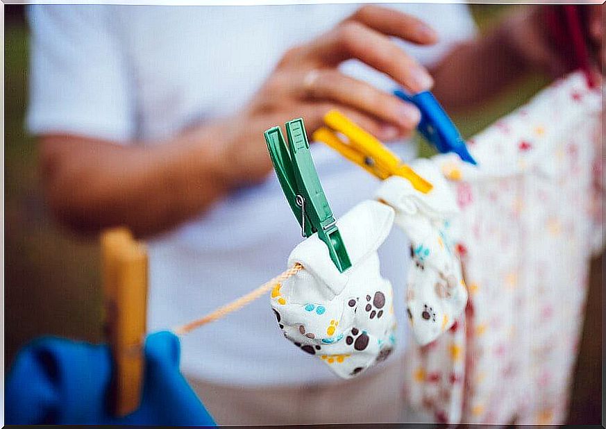 How to wash the newborn's clothes?