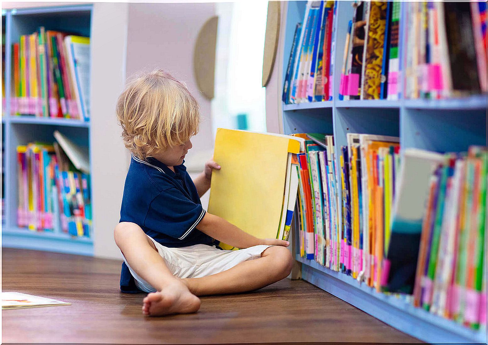 The relationship between crawling and reading