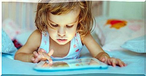 Using touchscreens alters your child's sleep